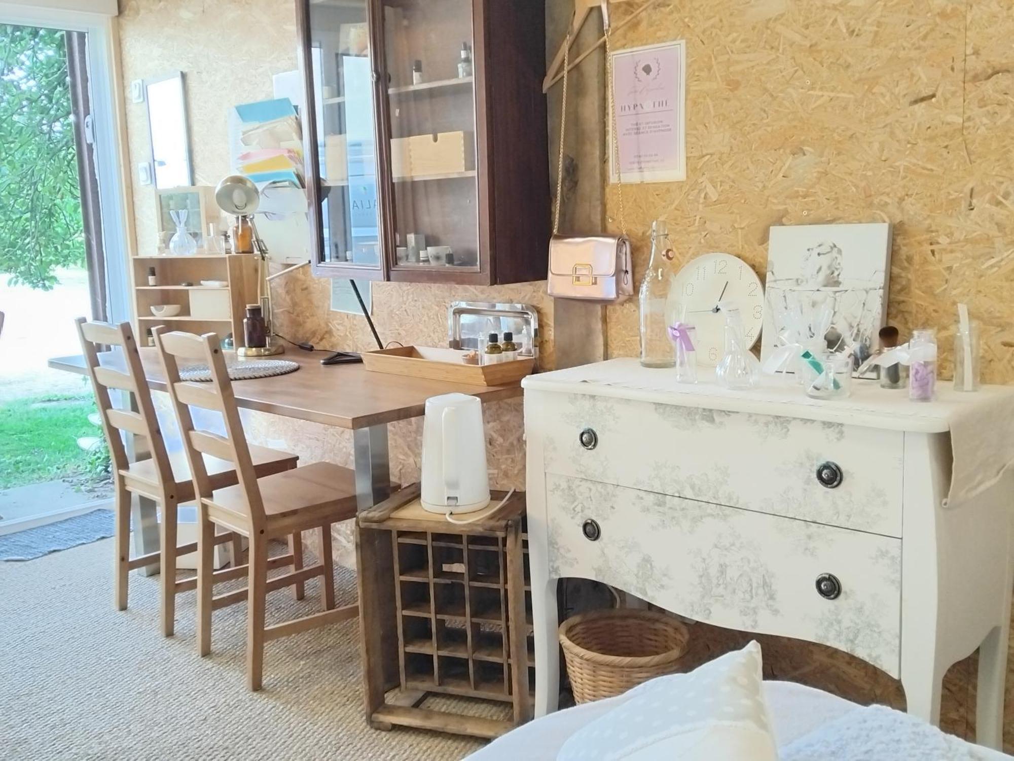 Le Laboratoire Shabby Chic De La Parfumerie Du Manoir Chavagne 外观 照片